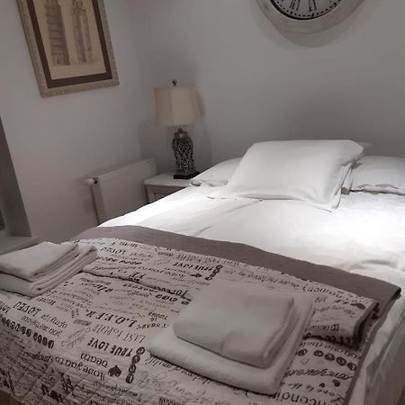 أوغستوف Rossalia Apartment المظهر الخارجي الصورة