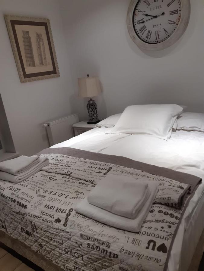 أوغستوف Rossalia Apartment المظهر الخارجي الصورة
